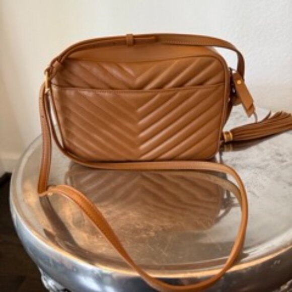 YSL - Yves Saint Laurent - Lou Camera Bag in Quilted Leather - Picture 9 of 12